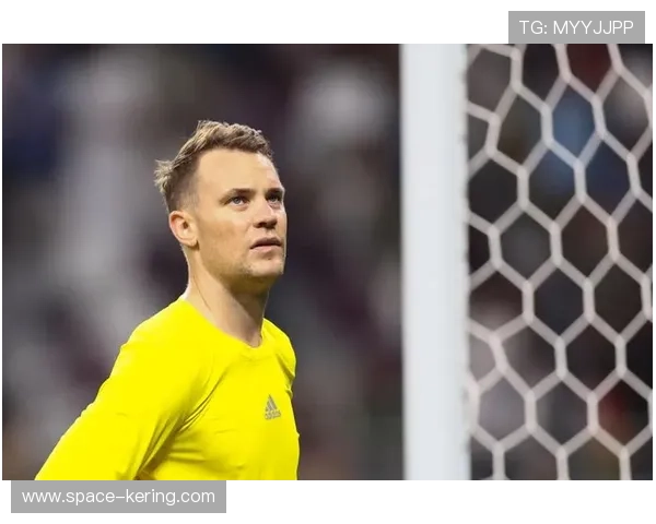 德甲门将诺伊尔失误技术分析:手型问题再现